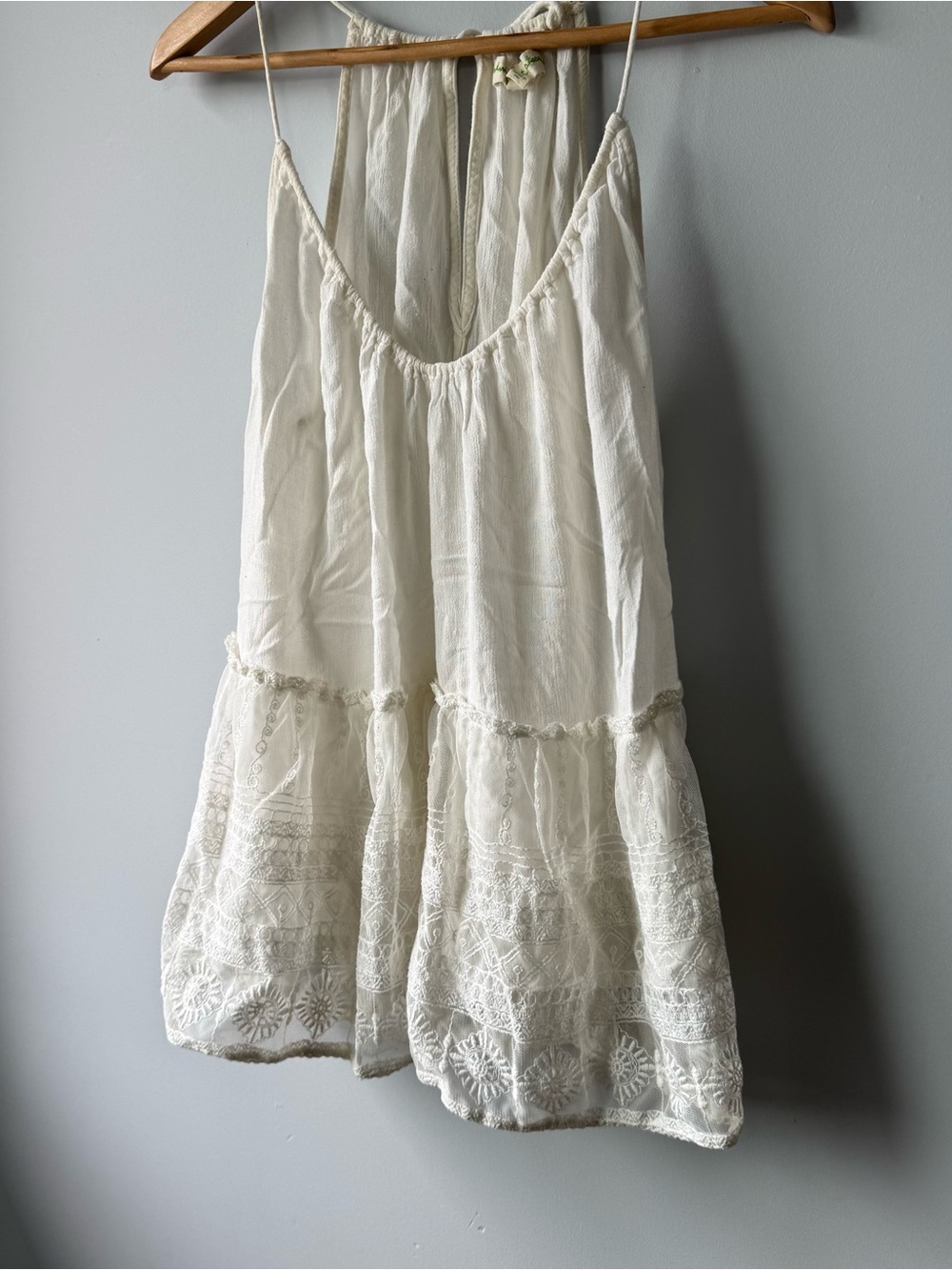 (S) Staring at Stars white Lace-Trim Spaghetti Strap Tank - Picture 5 of 7